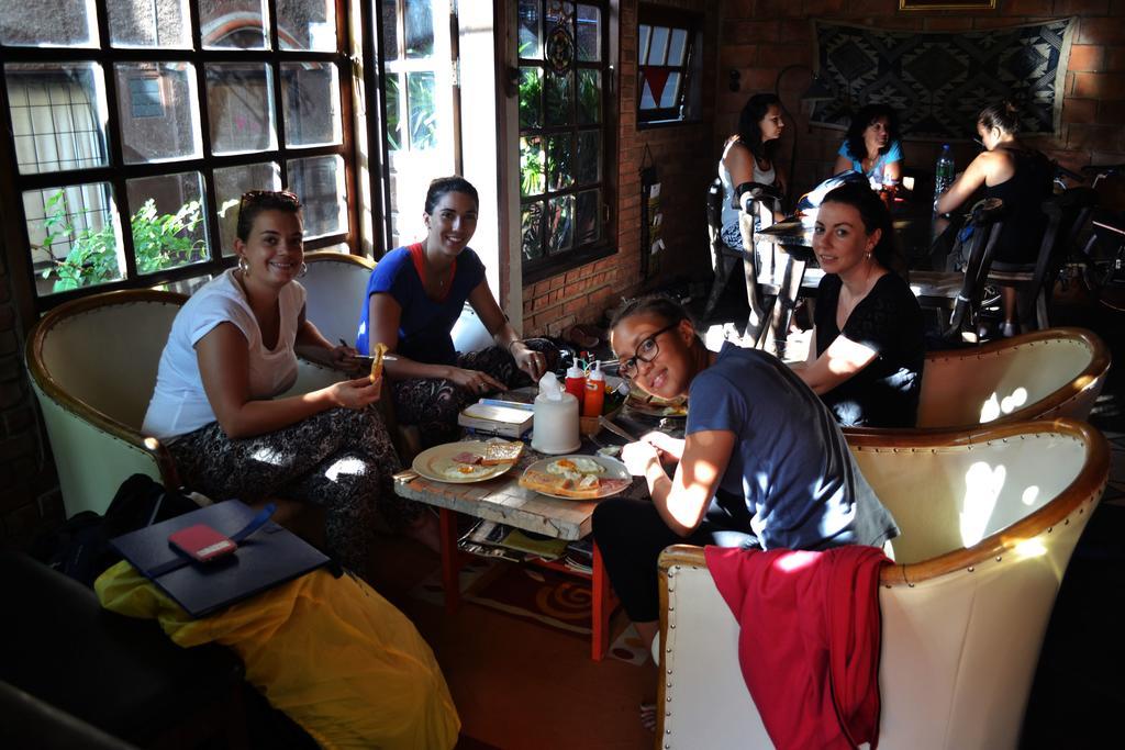 Brickhouse Ayutthaya Guesthouse Est 1986 Экстерьер фото