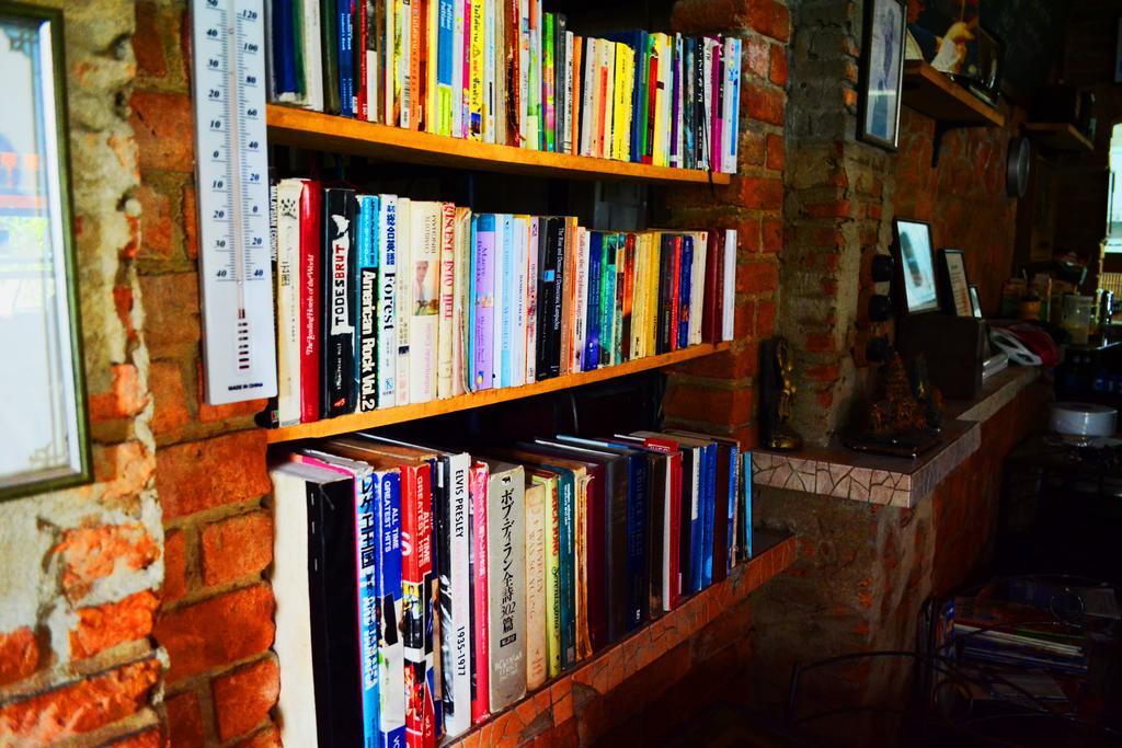 Brickhouse Ayutthaya Guesthouse Est 1986 Экстерьер фото