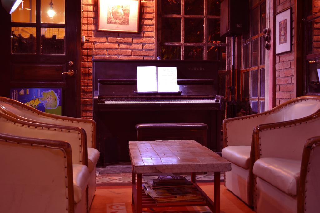 Brickhouse Ayutthaya Guesthouse Est 1986 Экстерьер фото