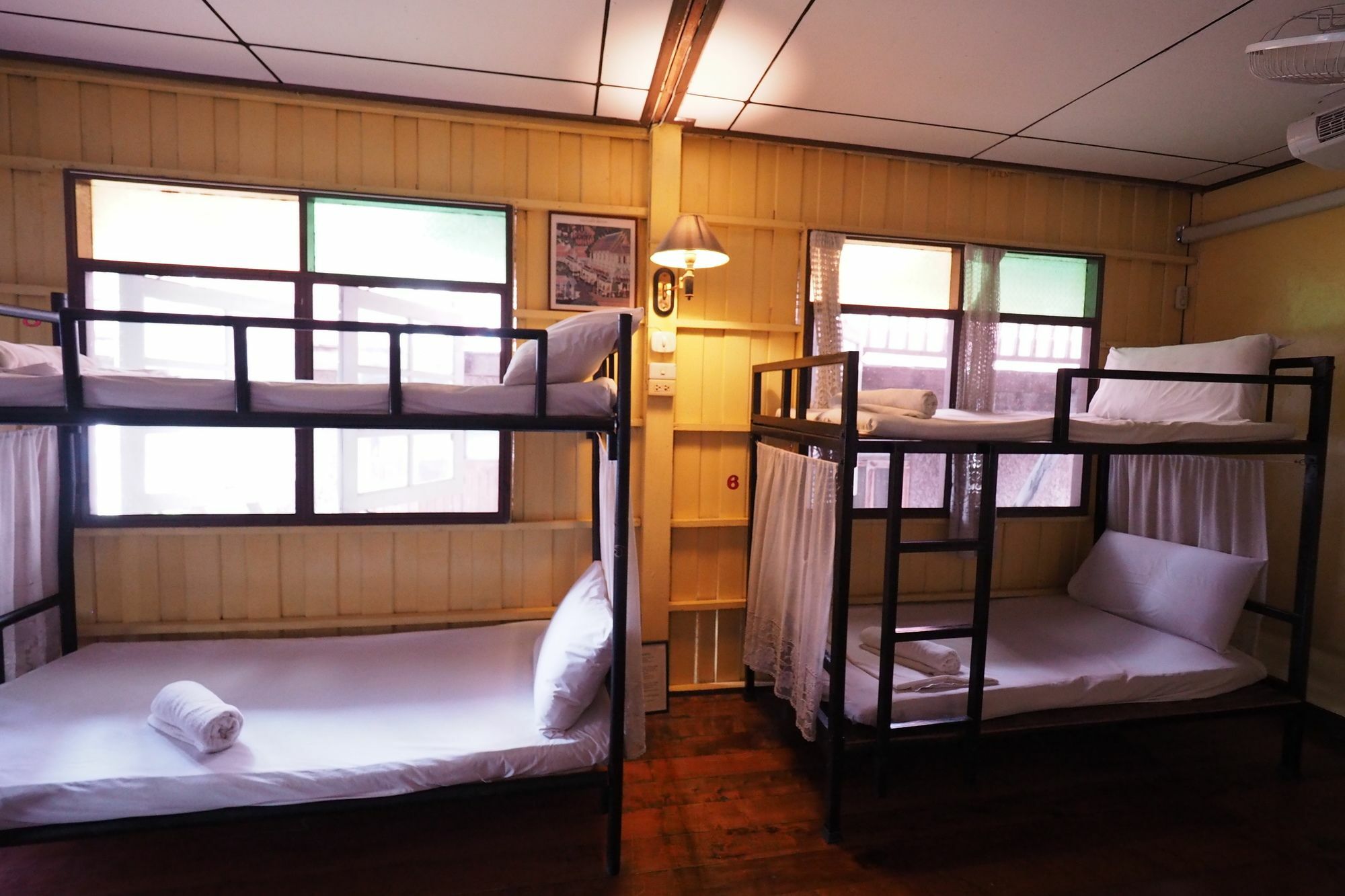 Brickhouse Ayutthaya Guesthouse Est 1986 Экстерьер фото