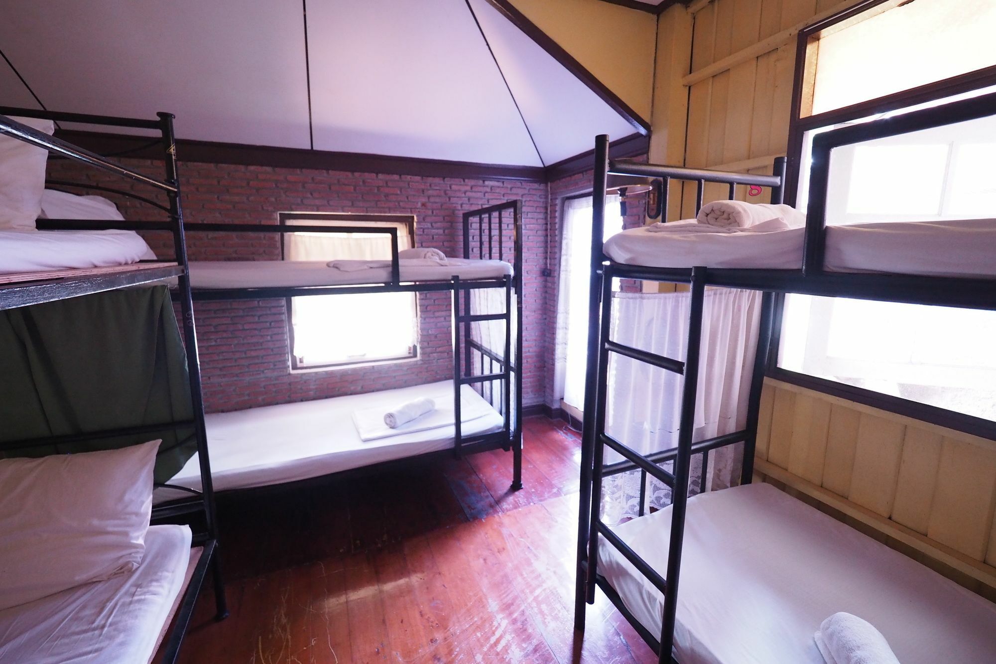 Brickhouse Ayutthaya Guesthouse Est 1986 Экстерьер фото